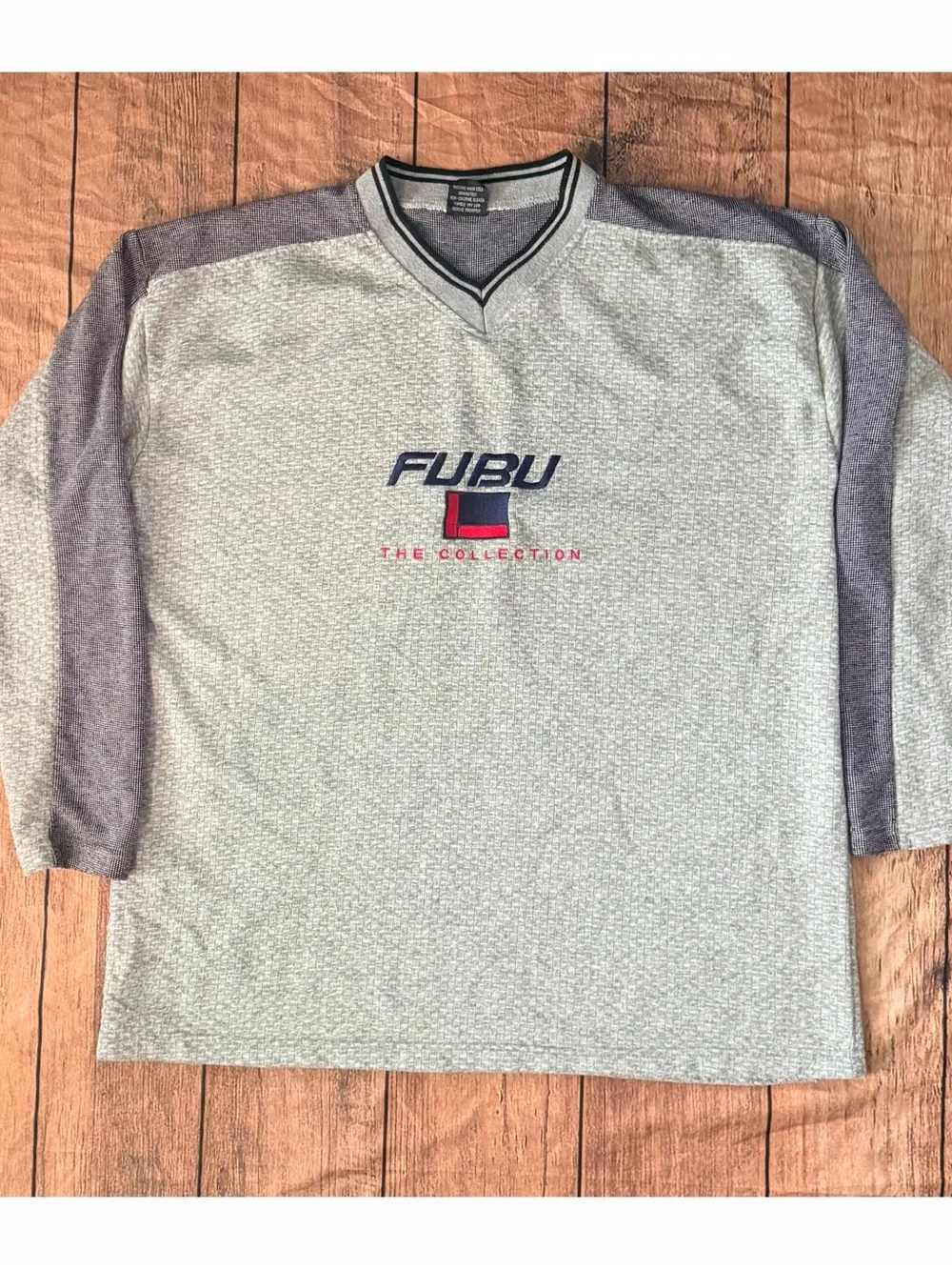 Men’s Size L Y2K FUBU The Collection Gray Logo Sweater